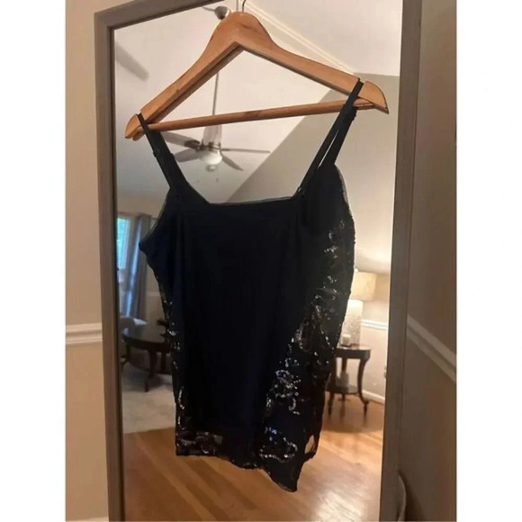 White House Black Market NWT Sequins Formal Cami Size XS/ Holiday/Cocktail/Party - Picture 3 of 4